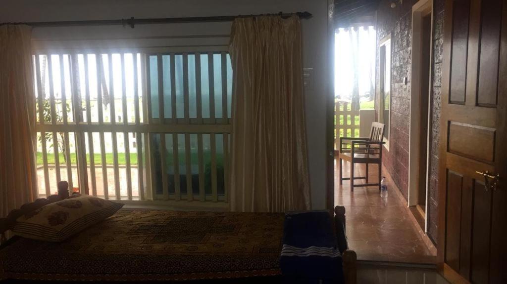Delta Hospitality - Sea Facing Rooms With A Private Beach Kalyanpur Bagian luar foto