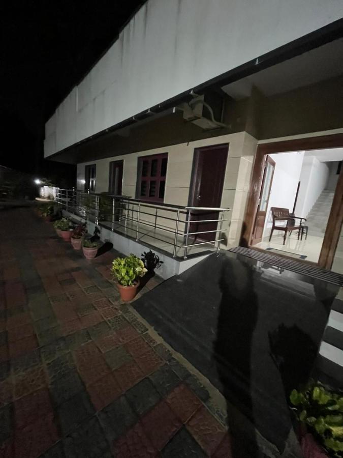 Delta Hospitality - Sea Facing Rooms With A Private Beach Kalyanpur Bagian luar foto