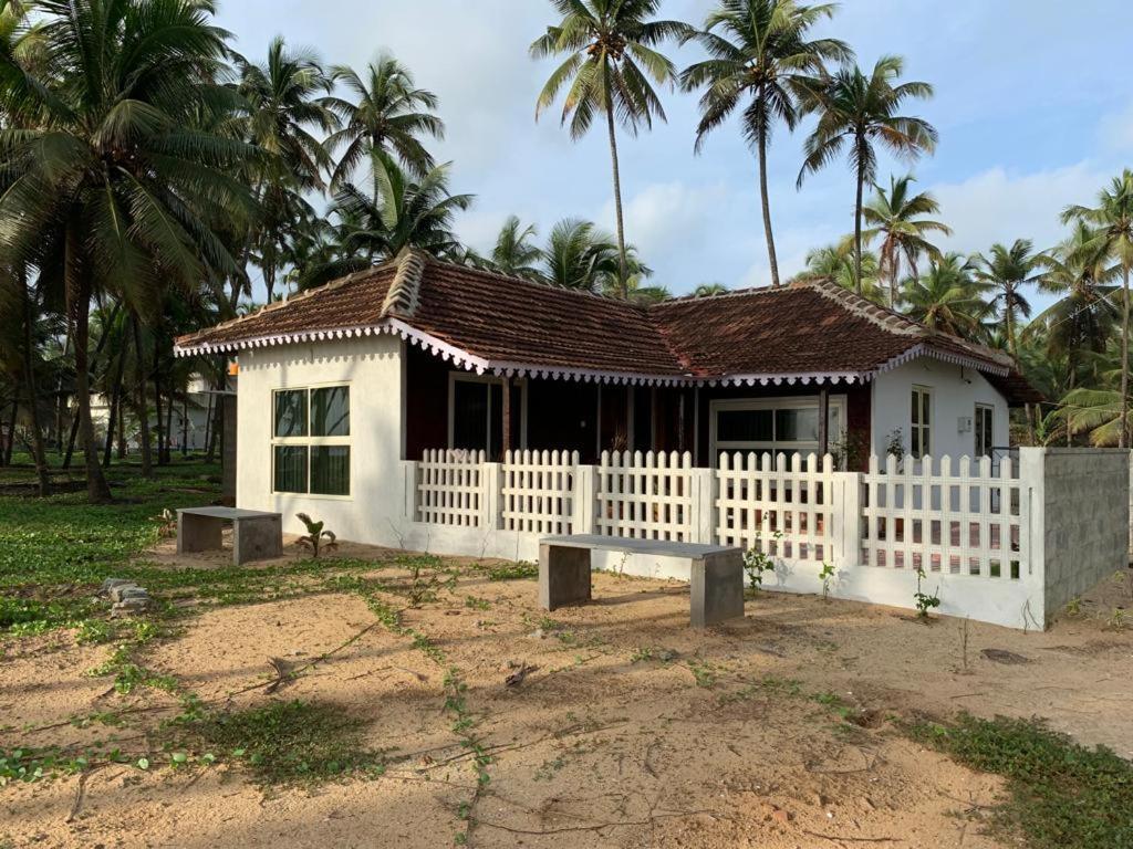 Delta Hospitality - Sea Facing Rooms With A Private Beach Kalyanpur Bagian luar foto